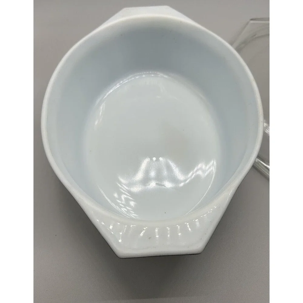 Vintage Pyrex Black Snowflake‎ 1.5 Quart Oval Casserole Dish with Lid
